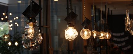 �K���X��ƍ��b����i