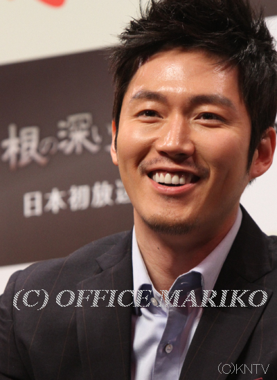 �`�����E�q���N