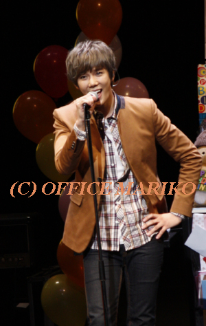 �p�N�E�W�����~��