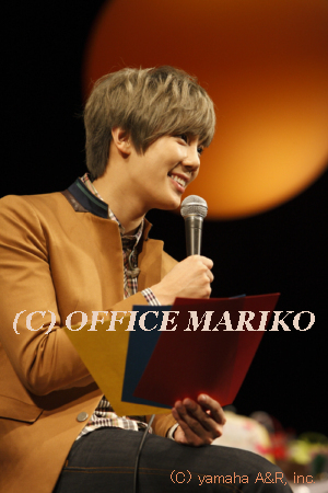 �p�N�E�W�����~��