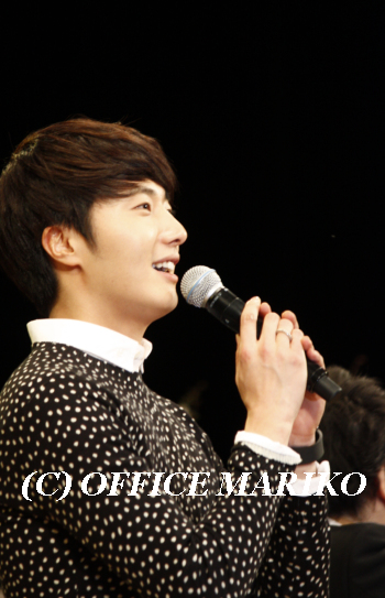 �`������C��