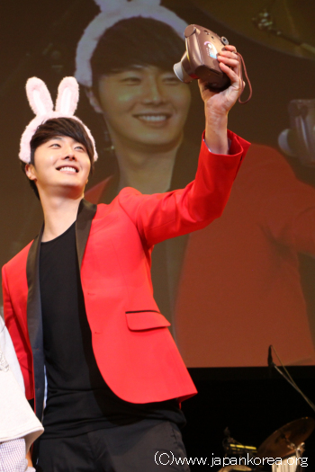 �`������C��