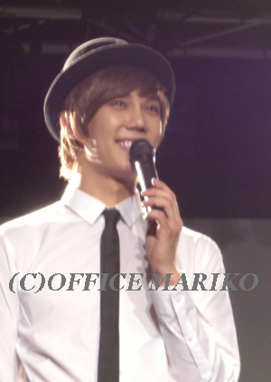 �p�N�E�W�����~��