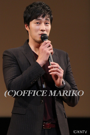 �\�E�W�\�u