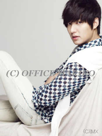 �C��~���z