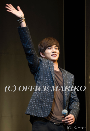 ���E�X���z