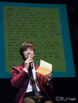 �i���O���E�~��