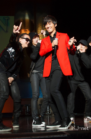 �i���O���E�~��