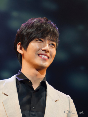 �i���O���E�~��