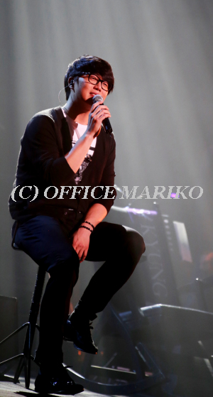 �\���E�V�M����