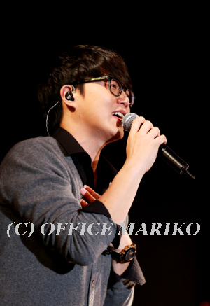 �\���E�V�M����