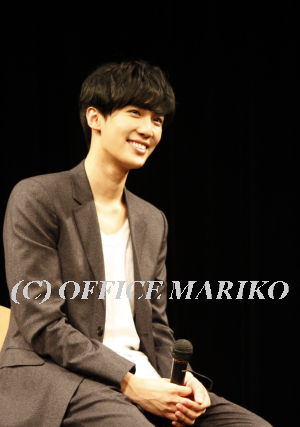 �p�N�E�W�����~��