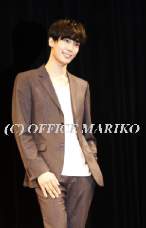 �p�N�E�W�����~��