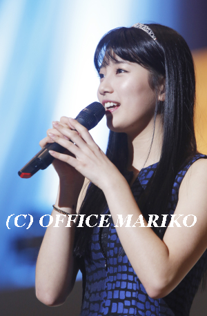 �y�E�X�W��