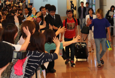 �C�E�z���M