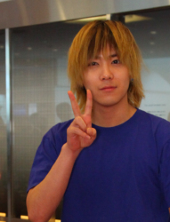 �C�E�z���M