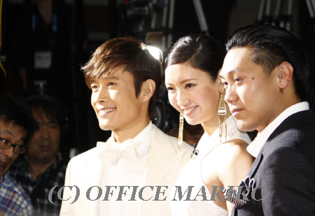 �C�E�r�����z���uG.I.�W���[�o�b�N�Q���x���W�v���b�h�J�[�y�b�g