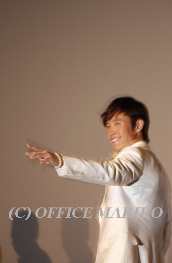 �C�E�r�����z��