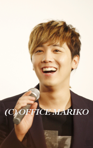 �C�E�z���M