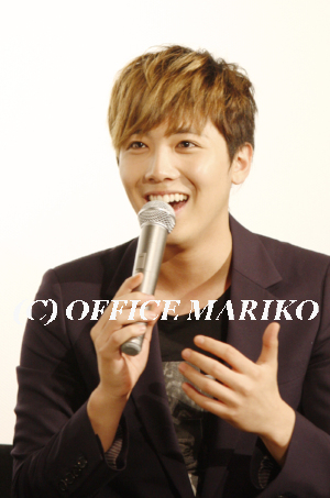 �C�E�z���M