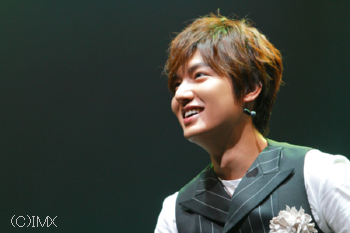 �C�E�~���z