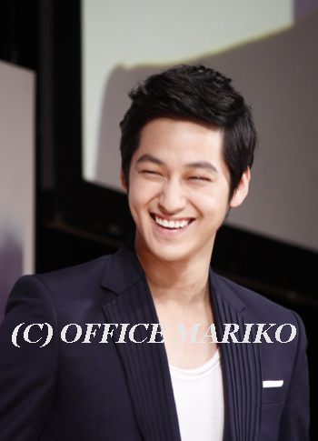 �L���E�{��