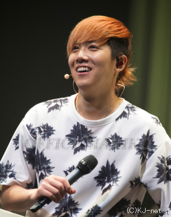 �C�E�z���M