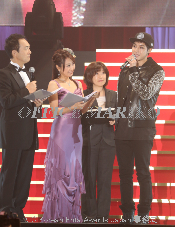 Korean �uEntertainment 10th Anniversary Awards in Japan �v�L���E�q�����W����