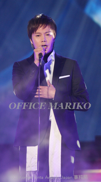 Korean �uEntertainment 10th Anniversary Awards in Japan �vRyu