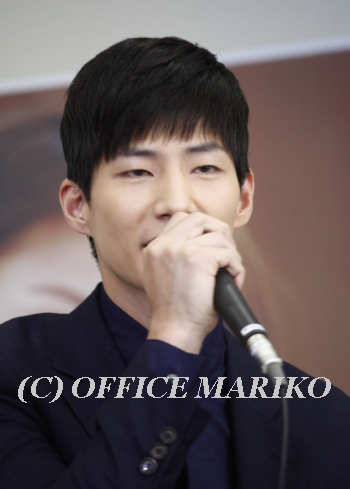 �\���E�W�F����