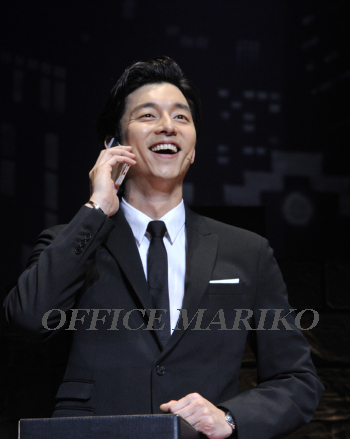 �R���E��