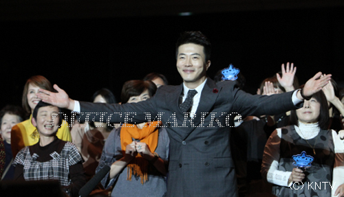 �N�H���E�T���E