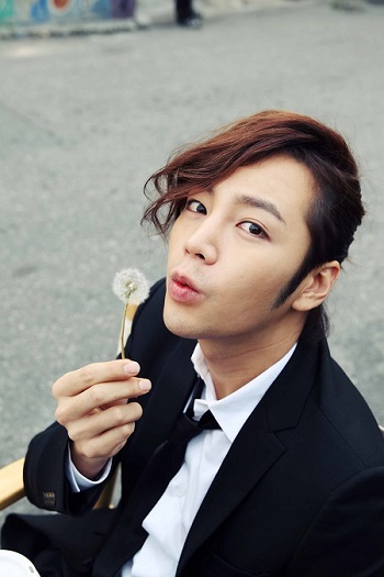 �`�����E�O���\�N