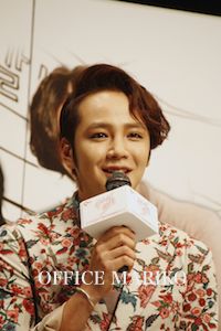 �`�����E�O���\�N