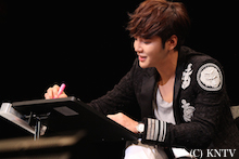 �`�����E�O���\�N