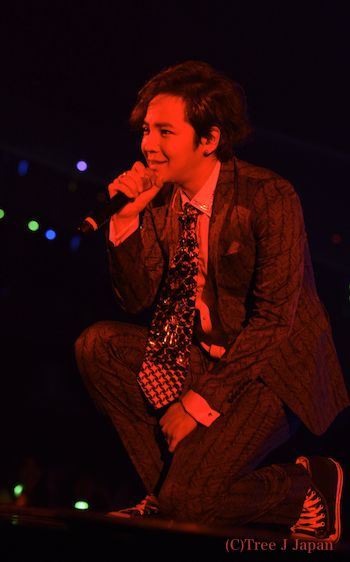 �`�����E�O���\�N